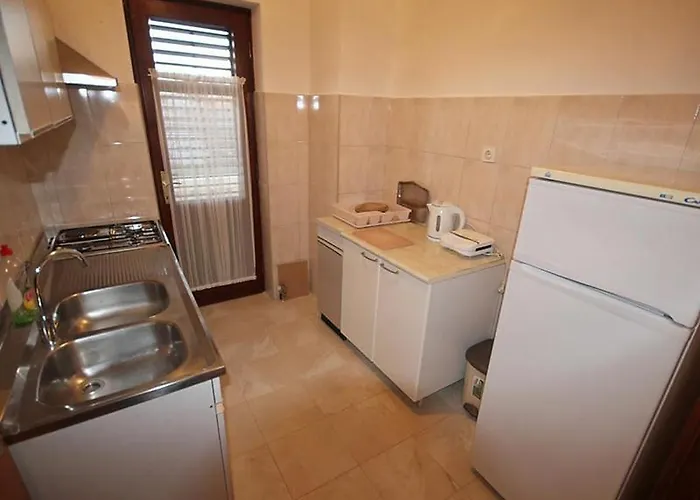 Comfortable Close To The Apartament Zadar